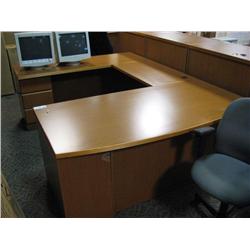 Oak Bow Front U Shaped Executive Desk