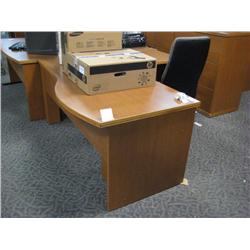 Oak Wave Front L-Shaped Desk