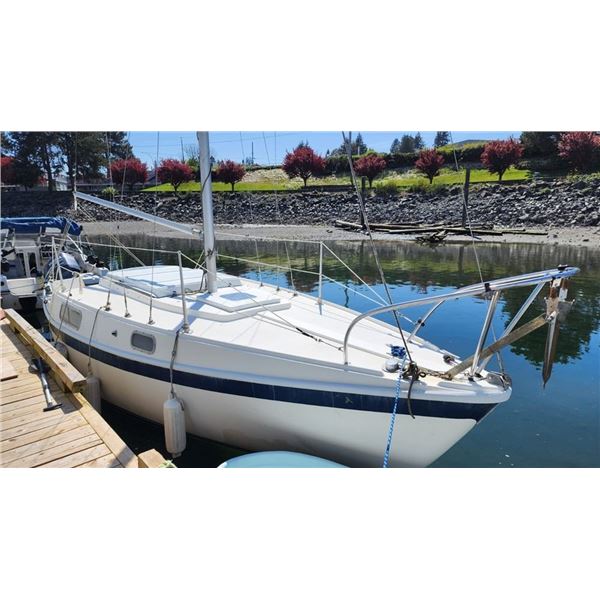 0B -- 1980 CAL 24 SAILBOAT, BLUE.