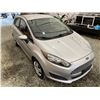 Image 10 : 0D -- 2015 FORD FIESTA SE, SILVER, 159830 KMS, FRONT WHEEL DRIVE