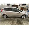Image 12 : 0D -- 2015 FORD FIESTA SE, SILVER, 159830 KMS, FRONT WHEEL DRIVE