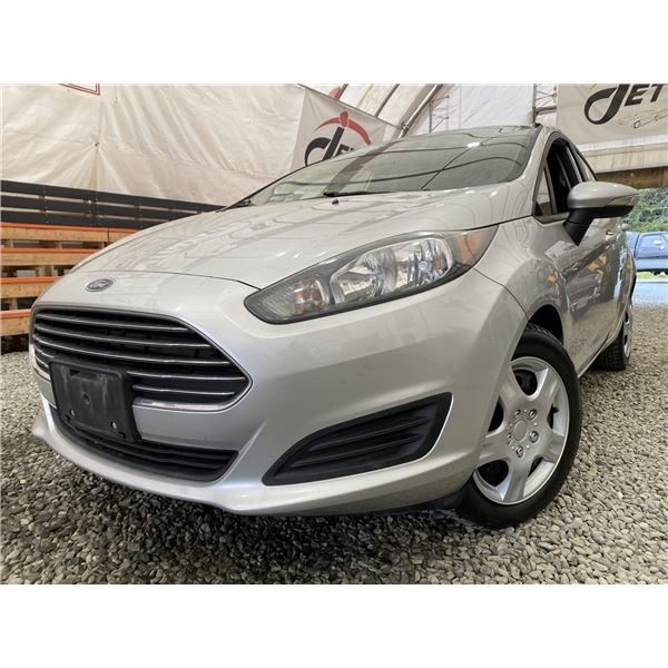 0D -- 2015 FORD FIESTA SE, SILVER, 159830 KMS, FRONT WHEEL DRIVE