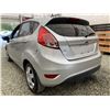 Image 20 : 0D -- 2015 FORD FIESTA SE, SILVER, 159830 KMS, FRONT WHEEL DRIVE