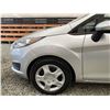 Image 31 : 0D -- 2015 FORD FIESTA SE, SILVER, 159830 KMS, FRONT WHEEL DRIVE