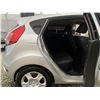 Image 40 : 0D -- 2015 FORD FIESTA SE, SILVER, 159830 KMS, FRONT WHEEL DRIVE