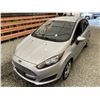 Image 4 : 0D -- 2015 FORD FIESTA SE, SILVER, 159830 KMS, FRONT WHEEL DRIVE