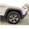 Image 25 : 0E -- 2015 JEEP CHEROKEE, WHITE, 232364 KMS, 4X4