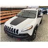 Image 4 : 0E -- 2015 JEEP CHEROKEE, WHITE, 232364 KMS, 4X4