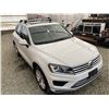 Image 10 : 0J -- 2016 VOLKSWAGEN TOUREG, WHITE, 223792 KMS, ALL WHEEL DRIVE