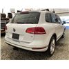 Image 14 : 0J -- 2016 VOLKSWAGEN TOUREG, WHITE, 223792 KMS, ALL WHEEL DRIVE