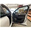 Image 37 : 0J -- 2016 VOLKSWAGEN TOUREG, WHITE, 223792 KMS, ALL WHEEL DRIVE