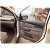 Image 26 : 0M - 2015 HONDA ODYSSEY, WHITE, 228652 KMS, FRONT WHEEL DRIVE