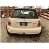 Image 18 : 6 -- 2006 MINI COOPER, WHITE, 192706 KMS, FRONT WHEEL DRIVE