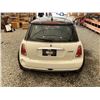 Image 19 : 6 -- 2006 MINI COOPER, WHITE, 192706 KMS, FRONT WHEEL DRIVE