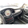 Image 50 : 6 -- 2006 MINI COOPER, WHITE, 192706 KMS, FRONT WHEEL DRIVE