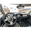 Image 51 : 6 -- 2006 MINI COOPER, WHITE, 192706 KMS, FRONT WHEEL DRIVE