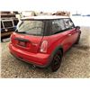 Image 15 : 9 -- 2005 MINI COOPER, RED, 187359 KMS, FRONT WHEEL DRIVE