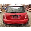 Image 18 : 9 -- 2005 MINI COOPER, RED, 187359 KMS, FRONT WHEEL DRIVE