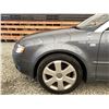Image 37 : 11 -- 2004 AUDI A4, GREY, 150105 KMS, ALL WHEEL DRIVE