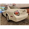 Image 10 : 12 -- 2002 NISSAN MAXIMA GLE, WHITE, 269455 KMS, FRONT WHEEL DRIVE