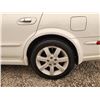 Image 17 : 12 -- 2002 NISSAN MAXIMA GLE, WHITE, 269455 KMS, FRONT WHEEL DRIVE