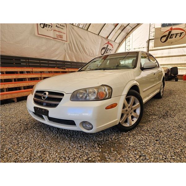 12 -- 2002 NISSAN MAXIMA GLE, WHITE, 269455 KMS, FRONT WHEEL DRIVE