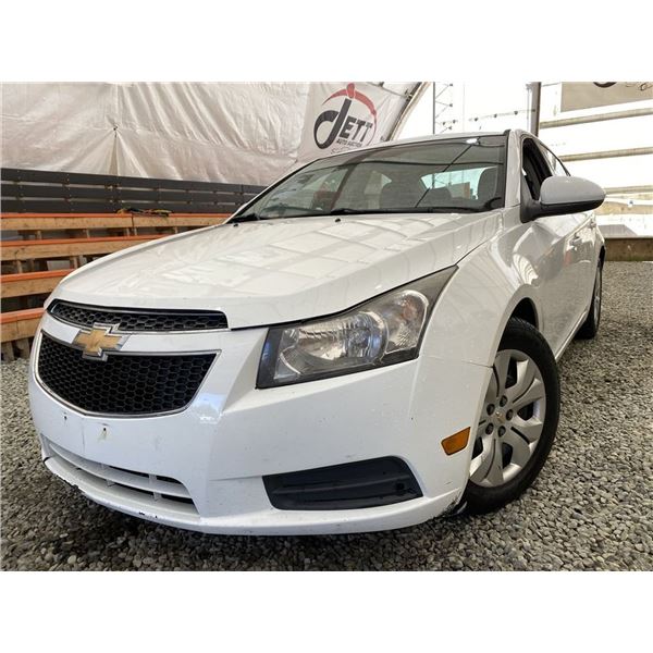 25 -- 2014 CHEVROLET CRUZE LT, WHITE, 152788 KMS TMU, FRONT WHEEL DRIVE