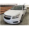 Image 3 : 25 -- 2014 CHEVROLET CRUZE LT, WHITE, 152788 KMS TMU, FRONT WHEEL DRIVE