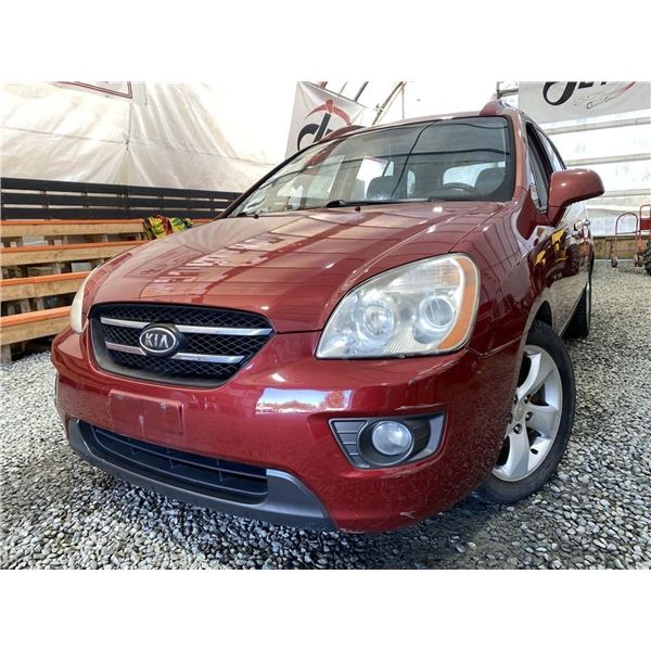 30 -- 2007 KIA RONDO, RED, 183400 KMS, FRONT WHEEL DRIVE