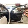 Image 37 : 103 -- 2015 VW TIGUAN, WHITE, 209541 KMS, FRONT WHEEL DRIVE