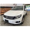 Image 3 : 103 -- 2015 VW TIGUAN, WHITE, 209541 KMS, FRONT WHEEL DRIVE