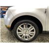 Image 31 : 108 -- 2009 LINCOLN MKX, SILVER, 257770 KMS, ALL WHEEL DRIVE