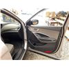 Image 25 : 129 -- 2013 HYUNDAI SANTA FE, GREY, 244009 KMS, FRONT WHEEL DRIVE