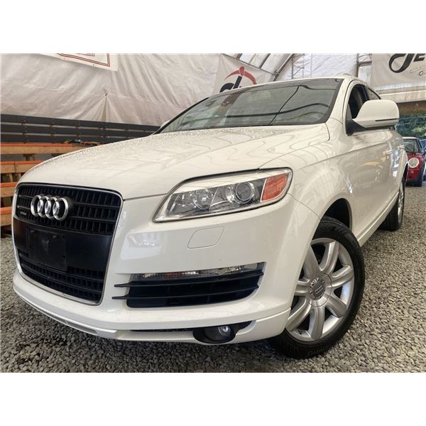 130 -- 2007 AUDI Q7, WHITE, 159657 KMS, ALL WHEEL DRIVE