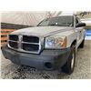 Image 2 : 160 -- 2006 DODGE DAKOTA, WHITE, 175091 KMS, REAR WHEEL DRIVE,