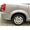 Image 27 : 200 -- 2017 DODGE GRAND CARAVAN SE, SILVER, 163861 KMS