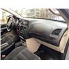 Image 38 : 200 -- 2017 DODGE GRAND CARAVAN SE, SILVER, 163861 KMS