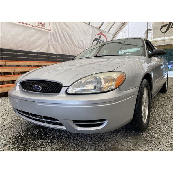 1 -- 2007 FORD TAURUS, SILVER, 207131 KMS, FRONT WHEEL DRIVE