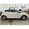 Image 11 : 2 -- 2014 CHEVROLET SONIC, WHITE, 267604 KMS, FRONT WHEEL DRIVE "NO RESERVE"