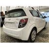 Image 14 : 2 -- 2014 CHEVROLET SONIC, WHITE, 267604 KMS, FRONT WHEEL DRIVE "NO RESERVE"