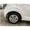 Image 27 : 2 -- 2014 CHEVROLET SONIC, WHITE, 267604 KMS, FRONT WHEEL DRIVE "NO RESERVE"