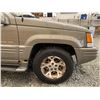 Image 25 : 105 -- 1996 JEEP GRAND CHEROKEE, GOLD, 305929 KMS, 4X4
