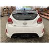 Image 18 : 18 -- 2012 HYUNDAI VELOSTER, WHITE, 213811 KMS, FRONT WHEEL DRIVE