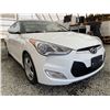 Image 8 : 18 -- 2012 HYUNDAI VELOSTER, WHITE, 213811 KMS, FRONT WHEEL DRIVE
