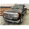 Image 3 : 155 -- 2010 GMC SIERRA 2500, BLACK, 186251 KMS TMU, 4X4