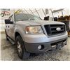 Image 8 : 156 -- 2006 FORD F150 SUPER CREW, SILVER, 273650 KMS, 4X4 "NO RESERVE"
