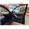 Image 37 : 19 -- 2006 TOYOTA MATRIX, BLUE, 223807 KMS, FRONT WHEEL DRIVE
