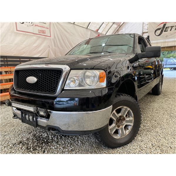 152 -- 2008 FORD F150, BLACK, 332710 KMS, 4X4
