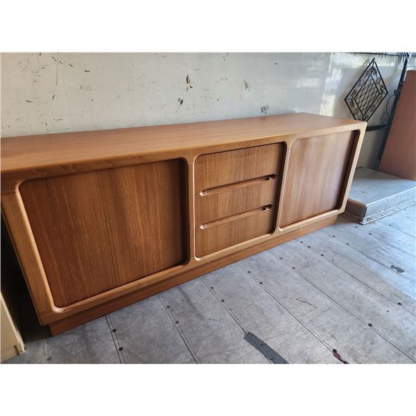 604 -- HUGE LIGHT UP CURIO CABINET AND ENTERTAINMENT CENTER(VERY HEAVY BRING HELP TO MOVE)