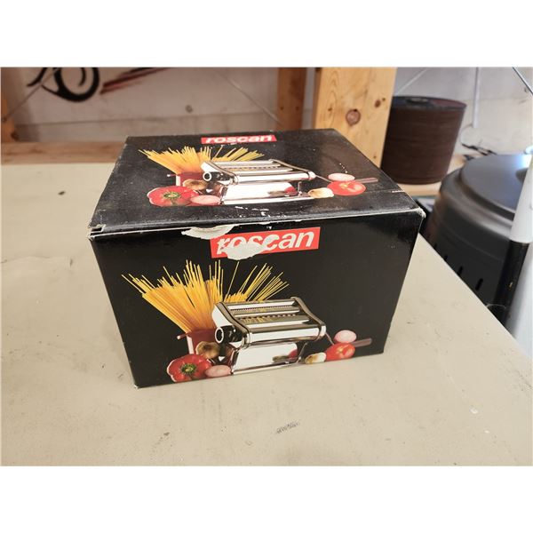 614 -- ROSCAN PASTA MACHINE